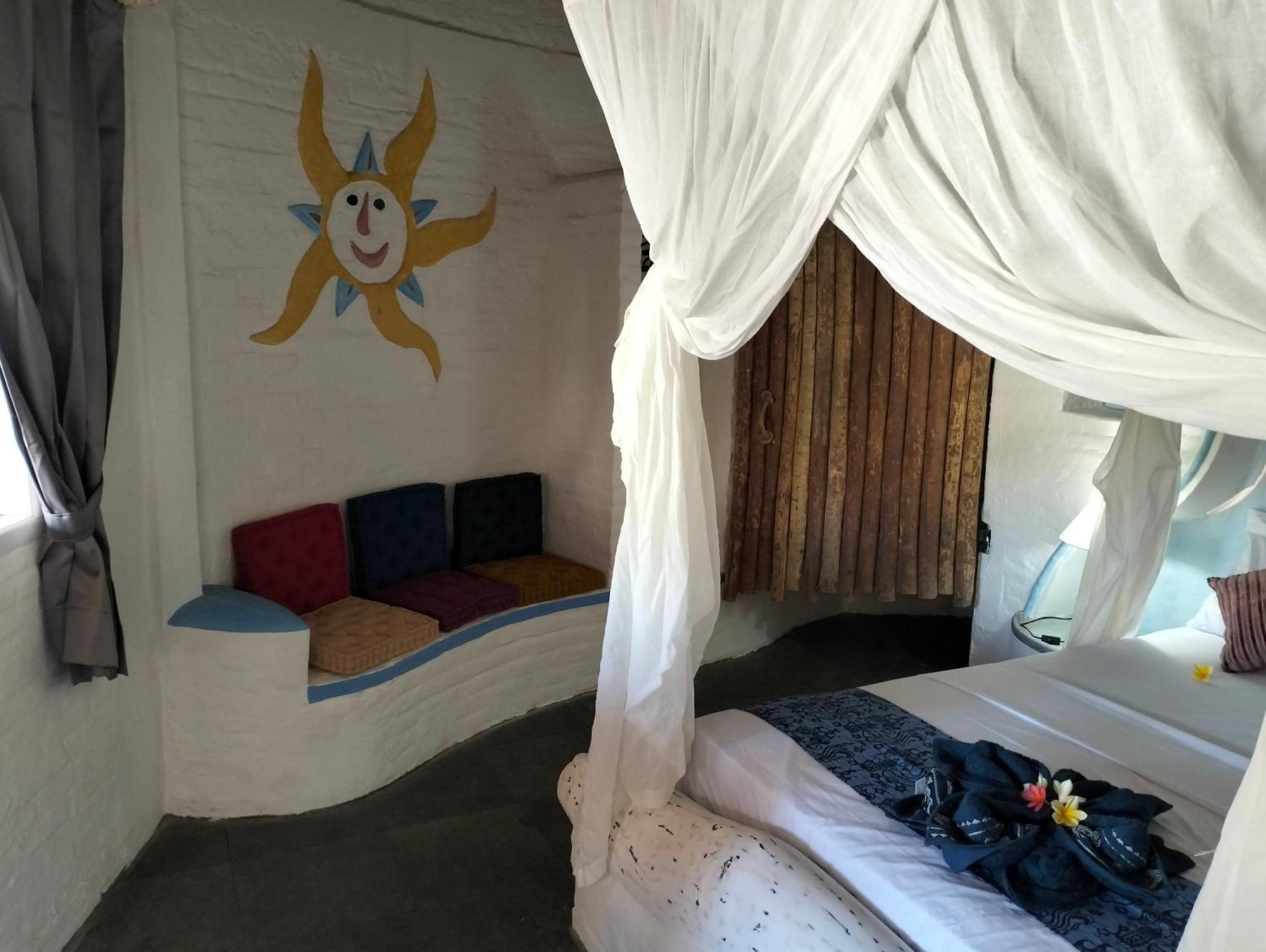 Shaya Cottage Sekotong Exterior photo